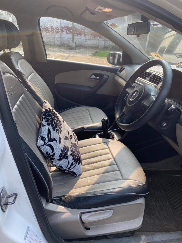 Volkswagen Polo(2012-2014) Highline 1.2l P